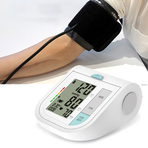 국산 의료용혈압계 부정맥탐지 팔뚝형 정확한 자동 전자 가정용혈압측정기